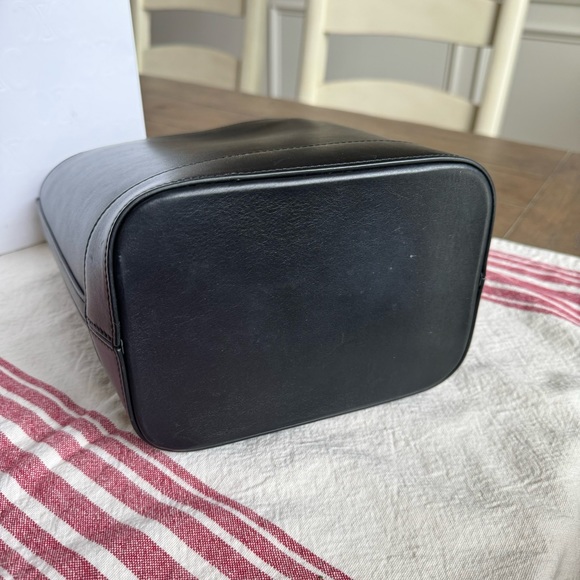 Celine Small Bucket Bag Black - Picture 2 of 8